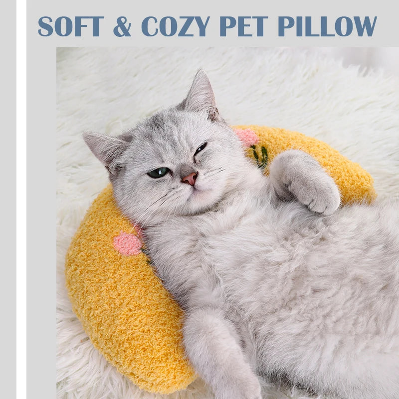 Little Pillow for Cats Neck